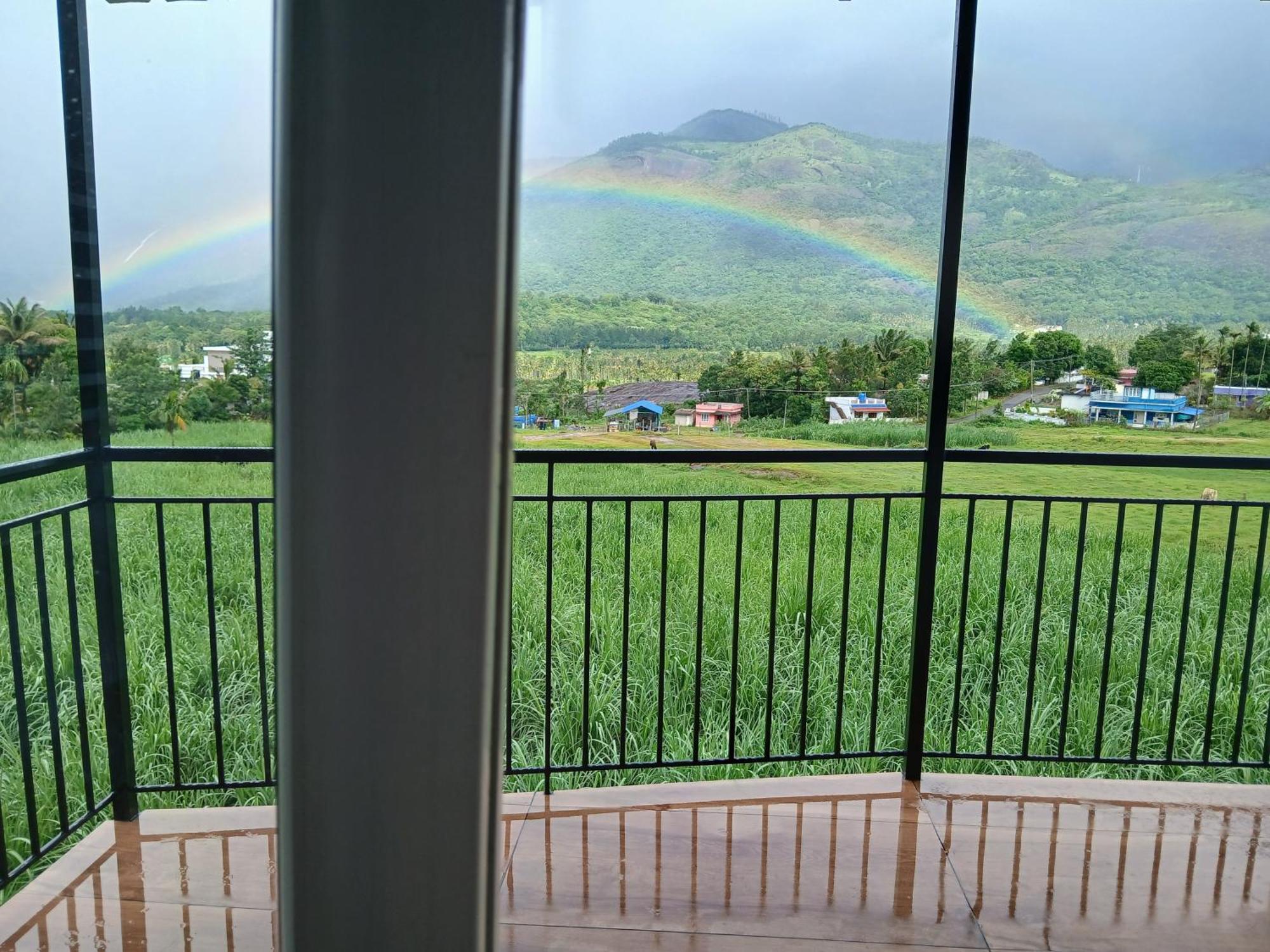 Le Sancta Homestay Maraiyur ภายนอก รูปภาพ